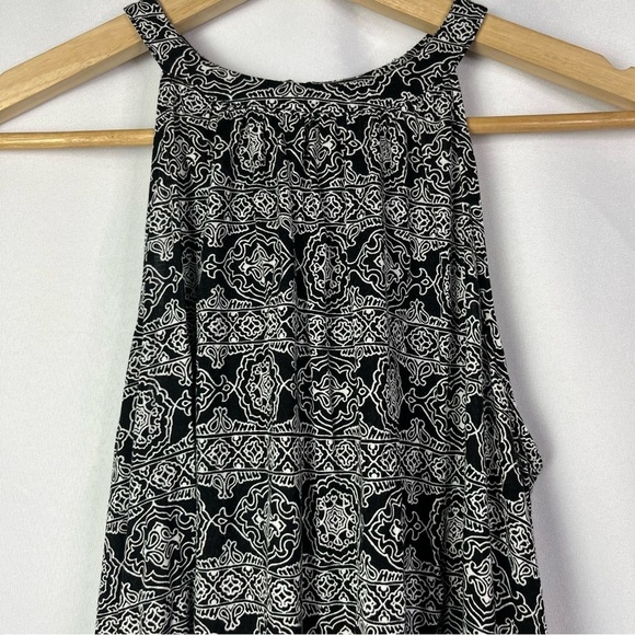 Ann Taylor LOFT Black & White Printed High Neck Swing Tank Top S - Picture 3 of 3